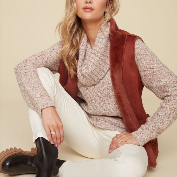 CABLE KNIT TURTLENECK - Picture 5 of 6